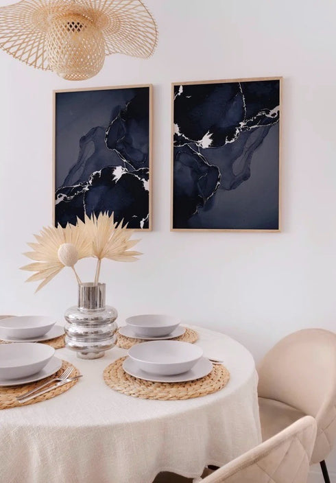 Dunkles Marmor-Echtsilber-Set mit 2 Postern